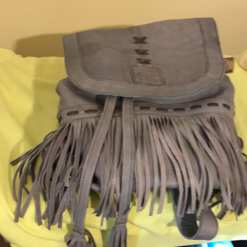 Backpack - Picture 6 of 7